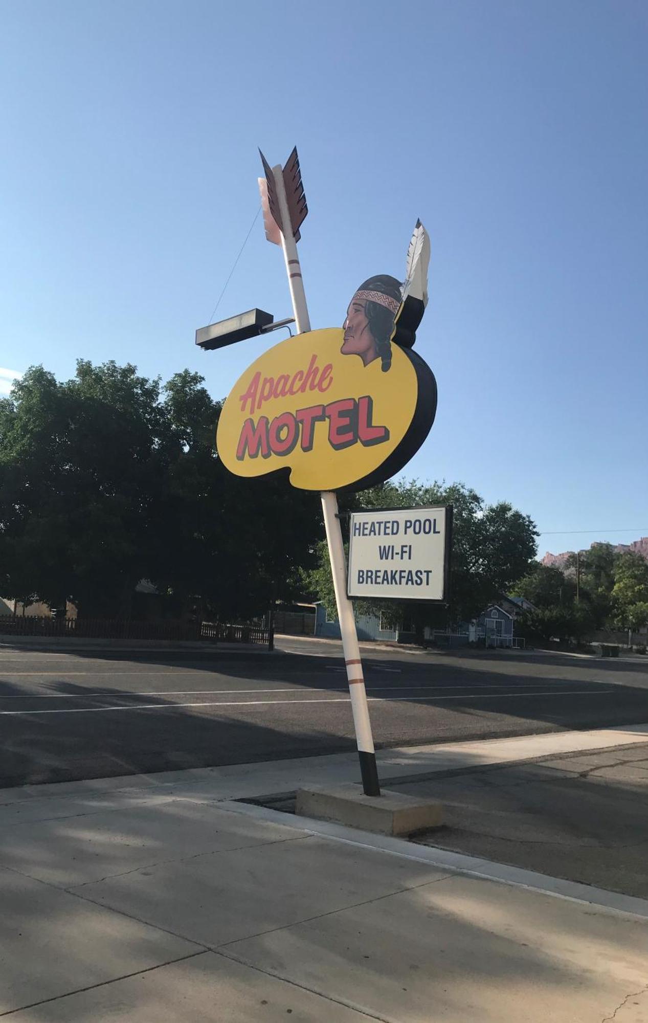 Apache Motel Моуаб Екстериор снимка